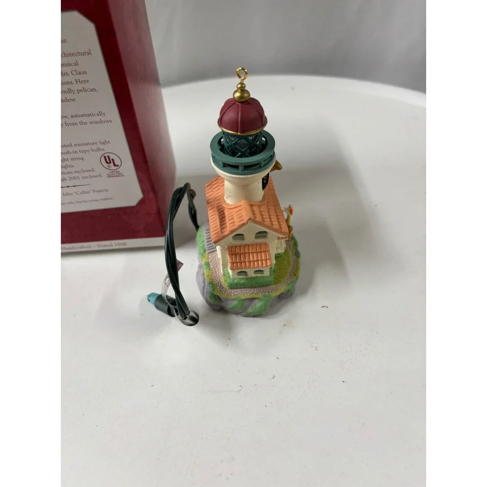 1998 Hallmark Keepsake Lighthouse‎ Greetings Magic Ornament Flashing Light 2nd